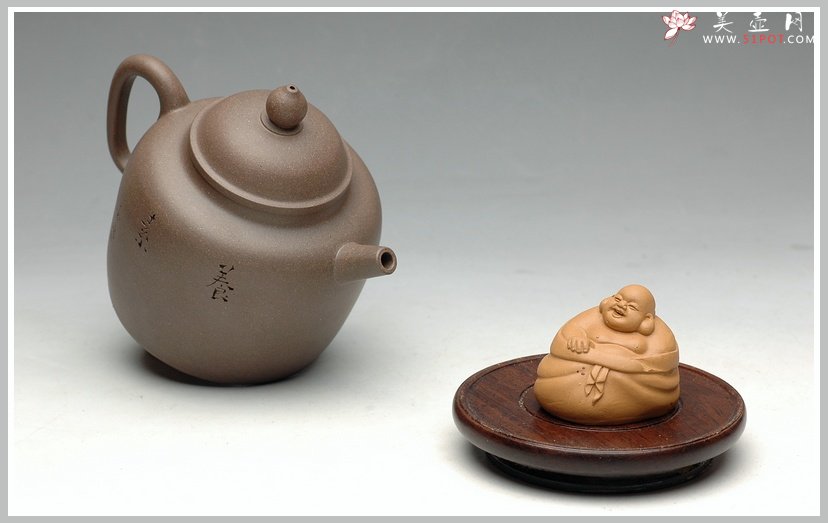 紫砂壶图片：轻巧实用 炮管杀茶 墨陶装饰鸳鸯  全手高德中 - 宜兴紫砂壶网