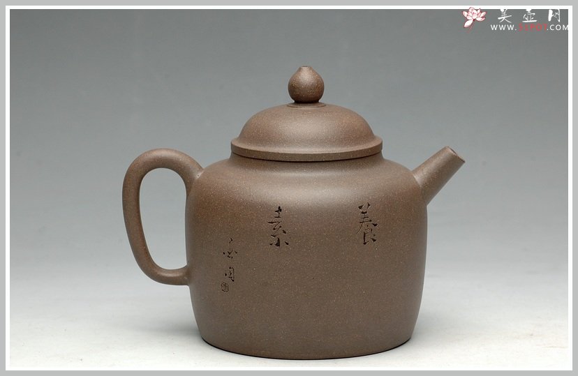 紫砂壶图片：轻巧实用 炮管杀茶 墨陶装饰鸳鸯  全手高德中 - 宜兴紫砂壶网