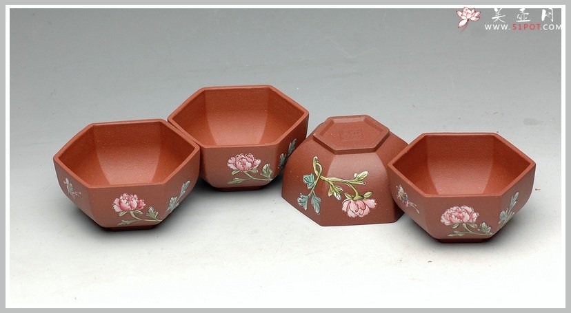 紫砂壶图片：牡丹蝴蝶 点彩 六方品茗杯 - 宜兴紫砂壶网