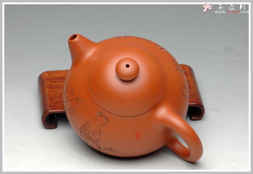 紫砂壶图片：有美共赏 琴韵书声 全手拙.意文旦 张听钢老师精品仕女 - 宜兴紫砂壶网