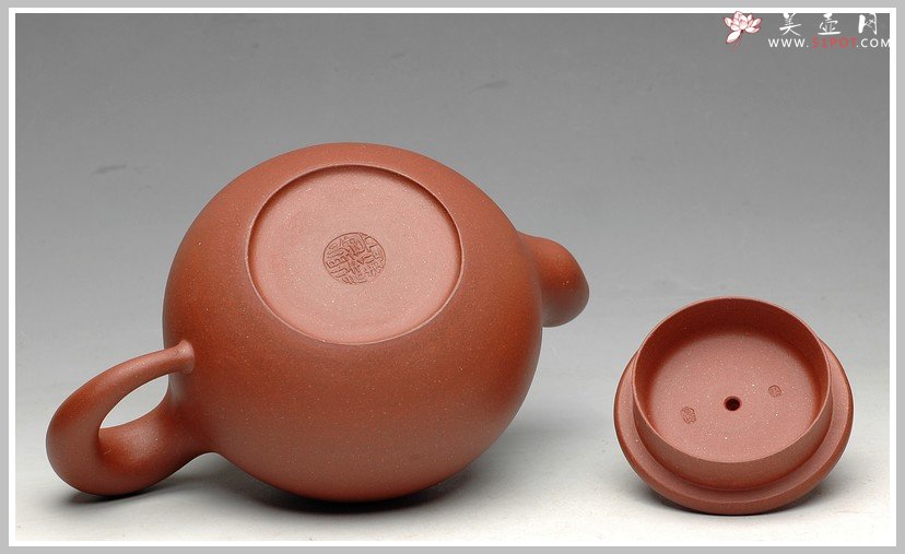 紫砂壶图片： 道洪风格  器形饱满 非常纯的地槽青 全手鼎珠 - 宜兴紫砂壶网