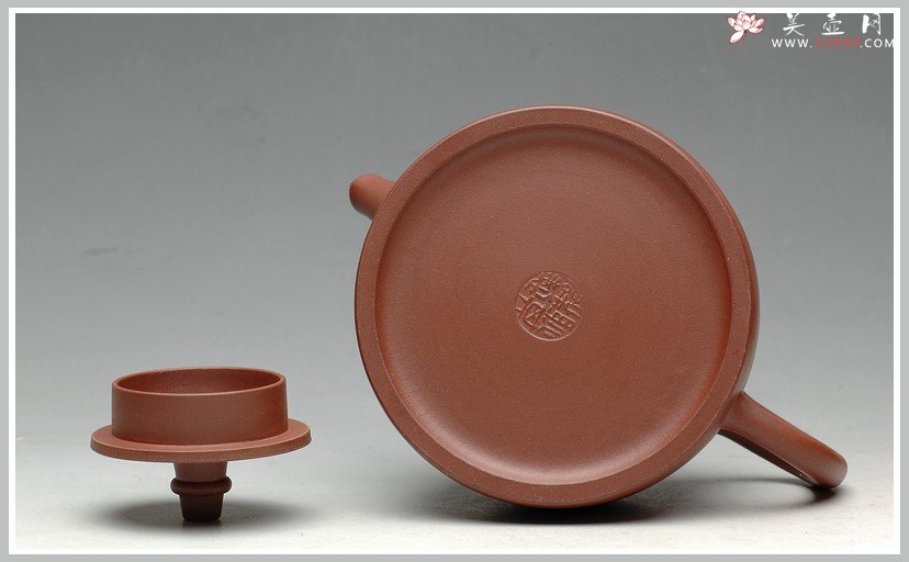 紫砂壶图片：进步神速 嵌盖严合 钢流 饱满厚重 全手汉铎 - 宜兴紫砂壶网