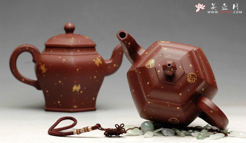 紫砂壶图片：24k真金 福寿双全  祝福无限 全手宫灯 实力派 - 宜兴紫砂壶网