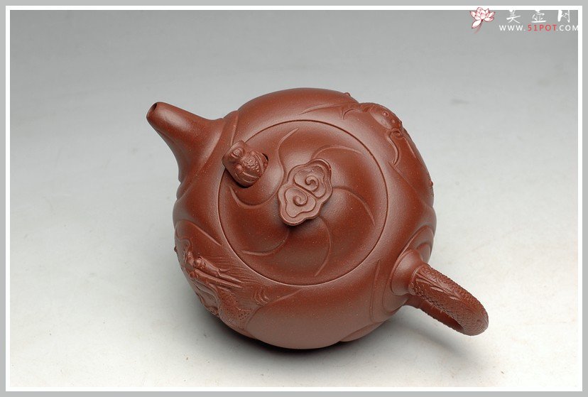 紫砂壶图片：一朝鲤鱼跃龙门   优质底料 做工细腻 精品小鱼化龙 - 宜兴紫砂壶网