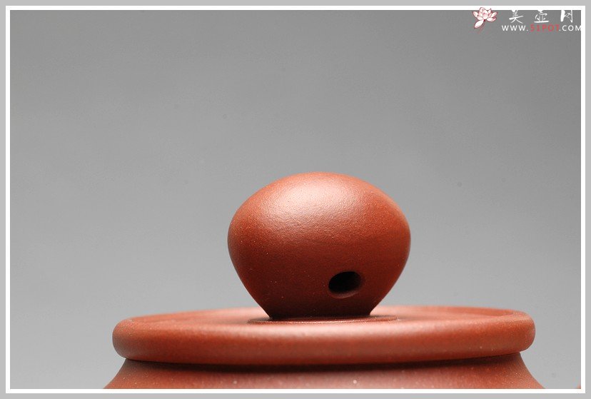 紫砂壶图片： 道洪风格  器形饱满 非常纯的地槽青 全手鼎珠 - 宜兴紫砂壶网