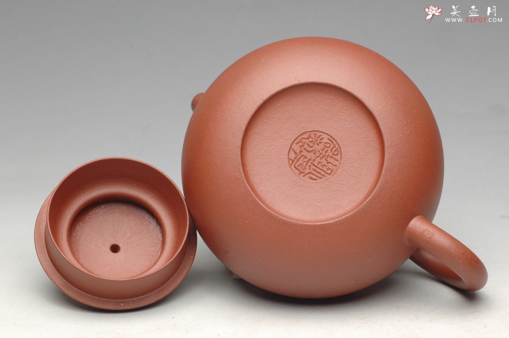 紫砂壶图片：非常纯的地槽青 爱不释手 全手扁西施 - 宜兴紫砂壶网