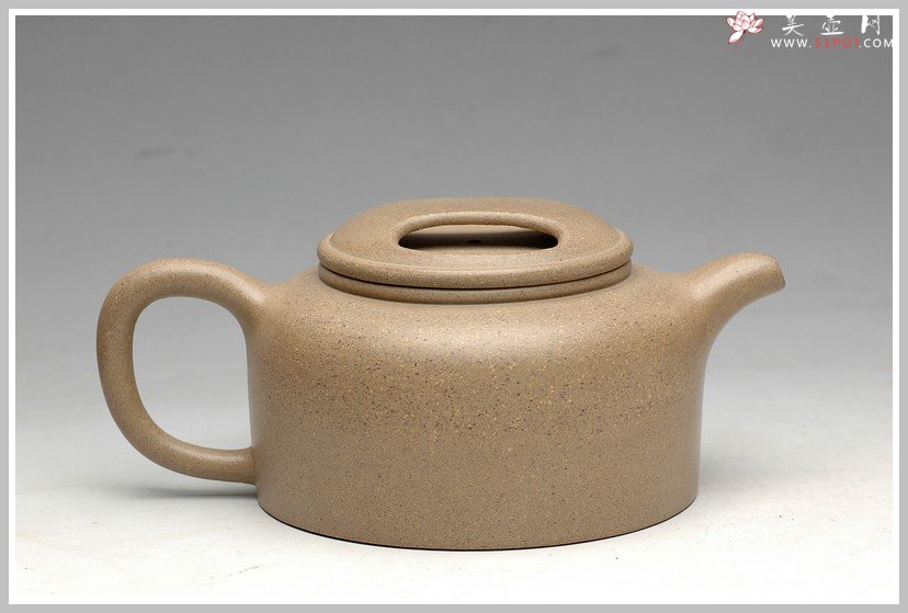 紫砂壶图片：大气 优质本山绿泥 养欲如润玉 全手牛盖莲子 - 宜兴紫砂壶网