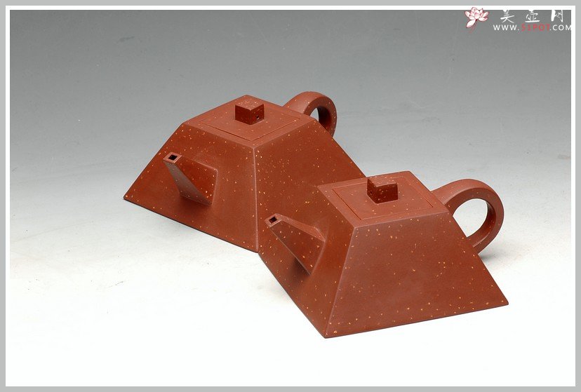 紫砂壶图片：精神 养欲迷人  全手斗方 升方 - 宜兴紫砂壶网