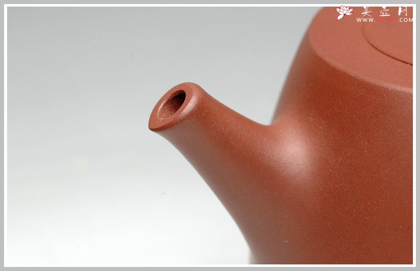 紫砂壶图片：进步神速 嵌盖严合 钢流 饱满厚重 全手汉铎 - 宜兴紫砂壶网