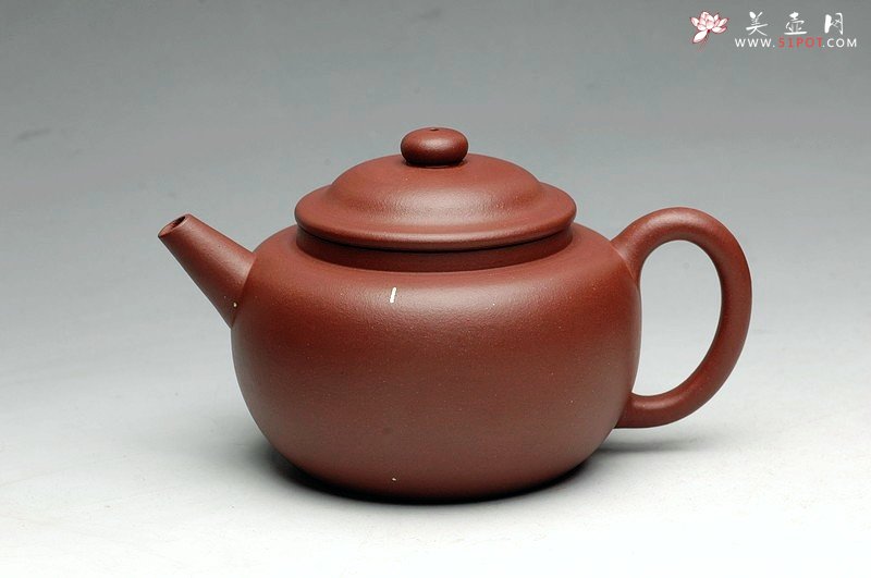 紫砂壶图片：饱满大气 古朴浑圆  全手融泉 - 宜兴紫砂壶网