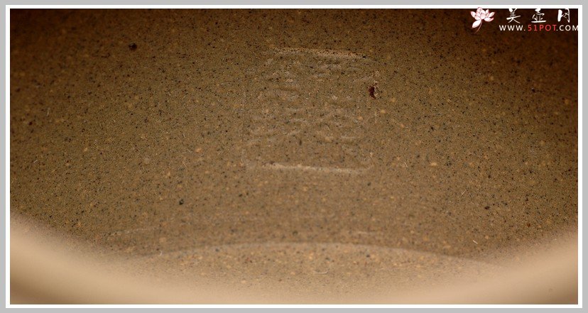 紫砂壶图片：大气 优质本山绿泥 养欲如润玉 全手牛盖莲子 - 宜兴紫砂壶网