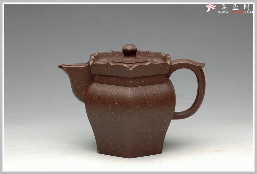 紫砂壶图片：庄严肃穆砂中佛 紫泥调砂 老味现 全手僧帽 - 宜兴紫砂壶网