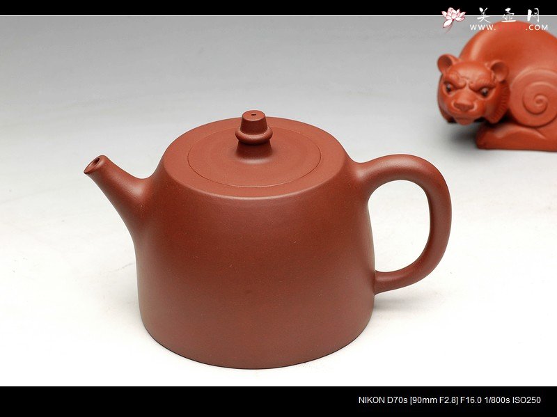 紫砂壶图片：进步神速 嵌盖严合 钢流 饱满厚重 全手汉铎 - 宜兴紫砂壶网