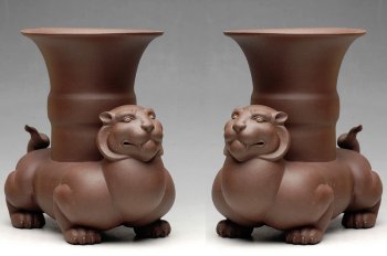 紫砂壶图片：龙生九子 之貔貅樽  单 辟邪花瓶 笔筒 - 宜兴紫砂壶网