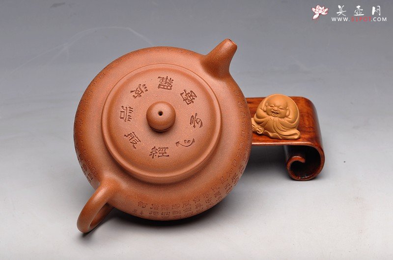 紫砂壶图片：大亨风格 静心 全手心经大扁古 - 宜兴紫砂壶网