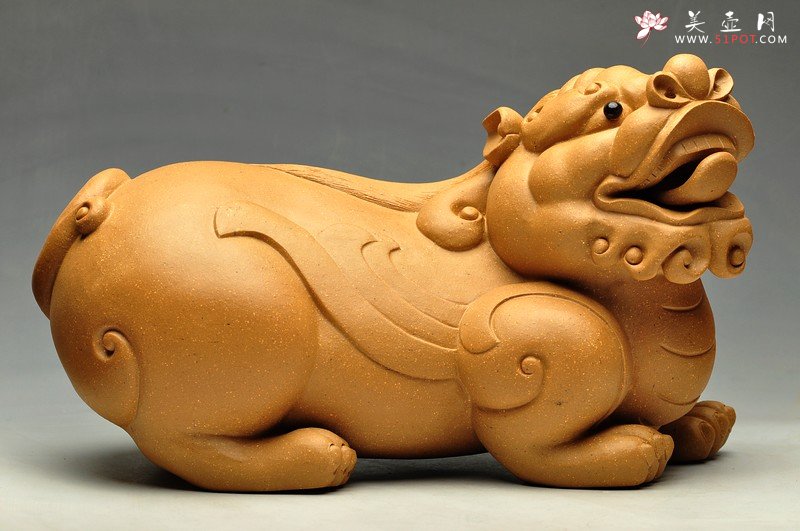 紫砂壶图片：大段泥貔貅 雕塑镇宅 - 宜兴紫砂壶网
