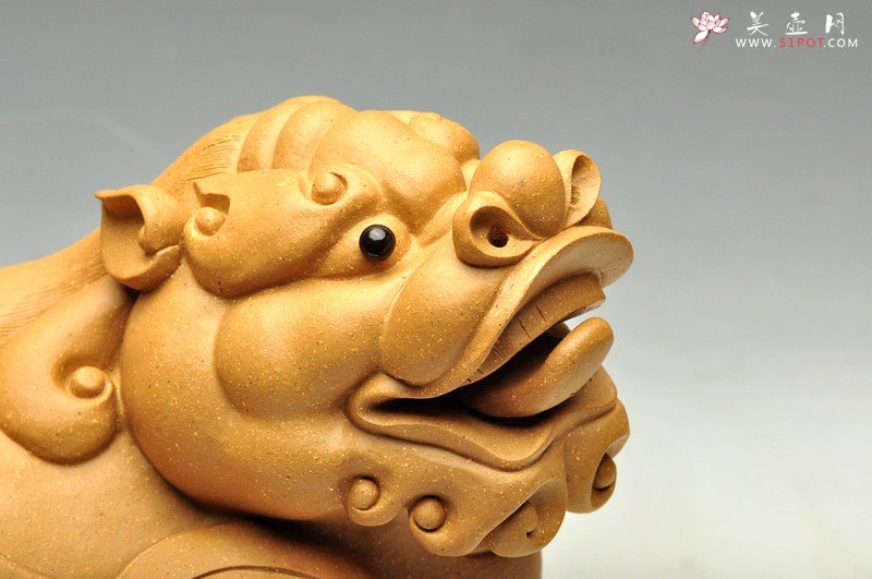 紫砂壶图片：大段泥貔貅 雕塑镇宅 - 宜兴紫砂壶网