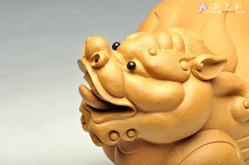 紫砂壶图片：大段泥貔貅 雕塑镇宅 - 宜兴紫砂壶网