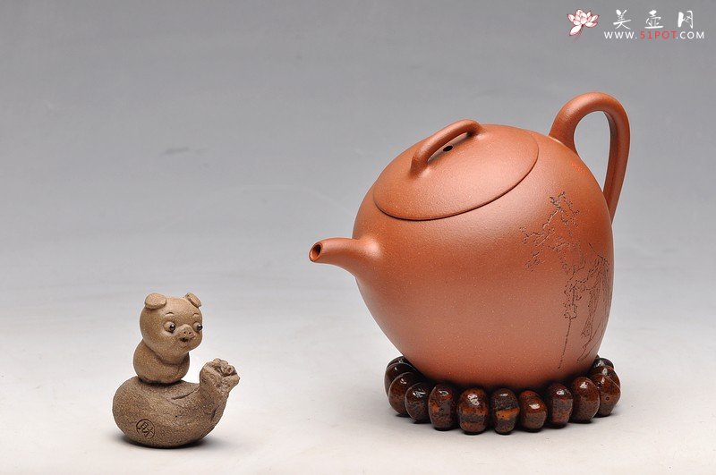 紫砂壶图片：美人醉 醉美人 迷人降坡泥 国助和石摹海派三任之任薰 高士 - 宜兴紫砂壶网