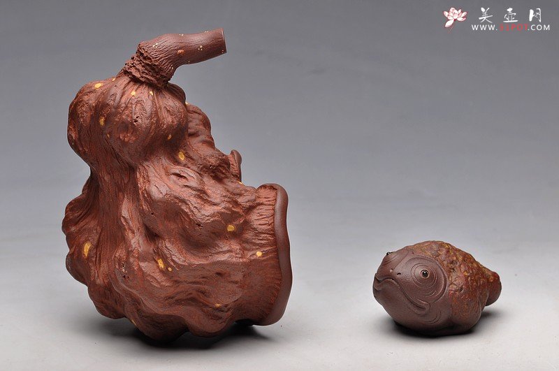 紫砂壶图片：刘景 莲蓬大公道之二 套组 1公道4杯 - 宜兴紫砂壶网