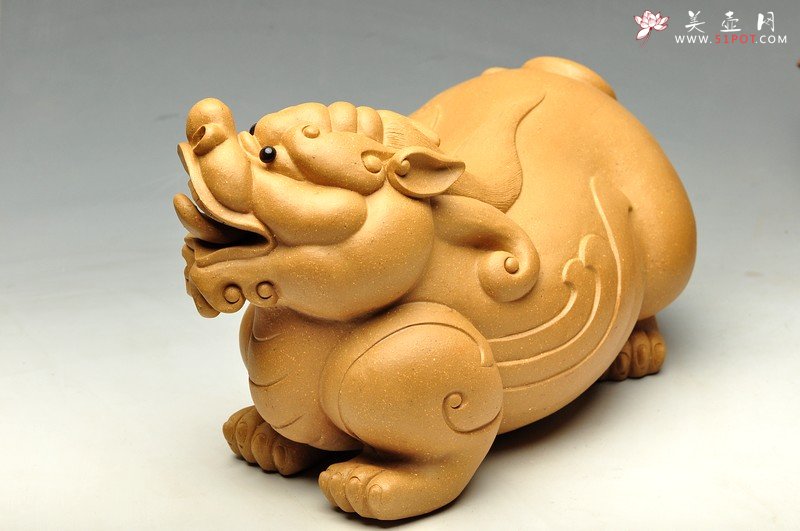 紫砂壶图片：大段泥貔貅 雕塑镇宅 - 宜兴紫砂壶网