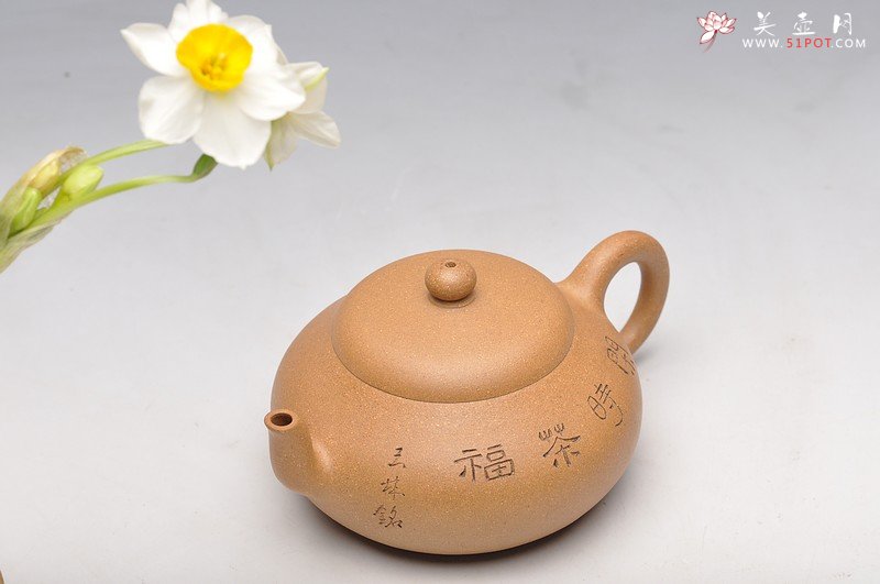紫砂壶图片：邱玉林大师装饰 古拙之风 把玩精品 全手扁梨2 实用收藏 - 宜兴紫砂壶网