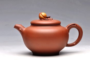 紫砂壶图片：做工细腻 饱满大气 优质底料掇寿（祝寿） - 宜兴紫砂壶网