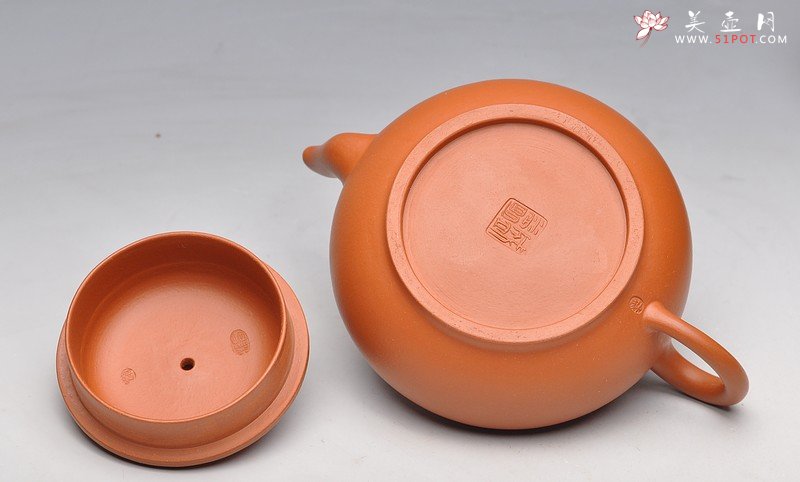 紫砂壶图片：典雅优美 优质朱泥 全手工三弯宫灯 - 宜兴紫砂壶网