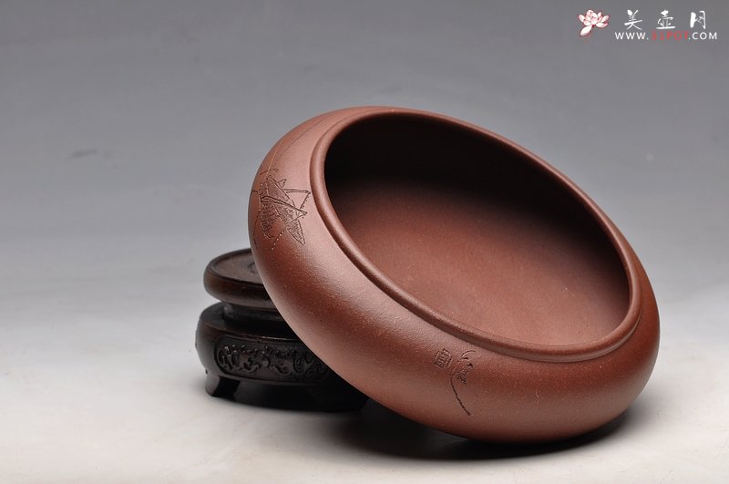 紫砂壶图片：蟋蟀 生动形象 文玩杂项 手工精品笔洗1 优质紫泥 - 宜兴紫砂壶网