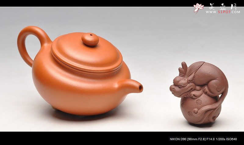 紫砂壶图片：朱泥小仿古 - 宜兴紫砂壶网