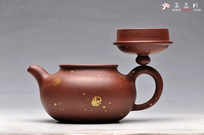 紫砂壶图片：线条优美 浑圆饱满 描真金 全手福莲 杀茶利器 - 宜兴紫砂壶网