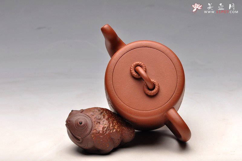 紫砂壶图片：李彦雄老师助兴装饰 余味自品 嵌盖实力 全手夙慧 双圈 - 宜兴紫砂壶网