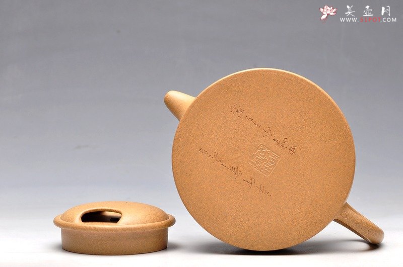 紫砂壶图片：辛卯年冬 曲峰  大气 全手大牛盖莲子 实力精品 - 宜兴紫砂壶网