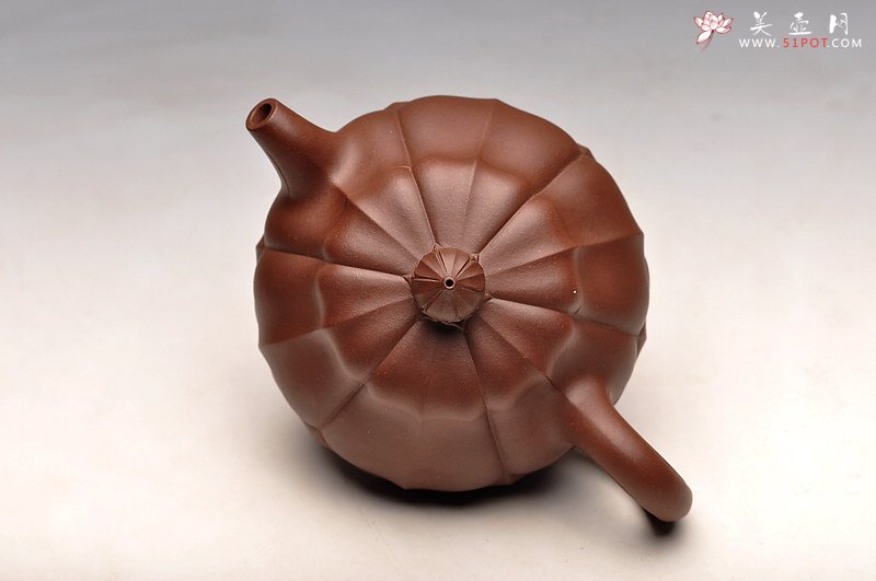 紫砂壶图片：美感十足 稳重 线条明晰 筋囊风采 高合菱 - 宜兴紫砂壶网