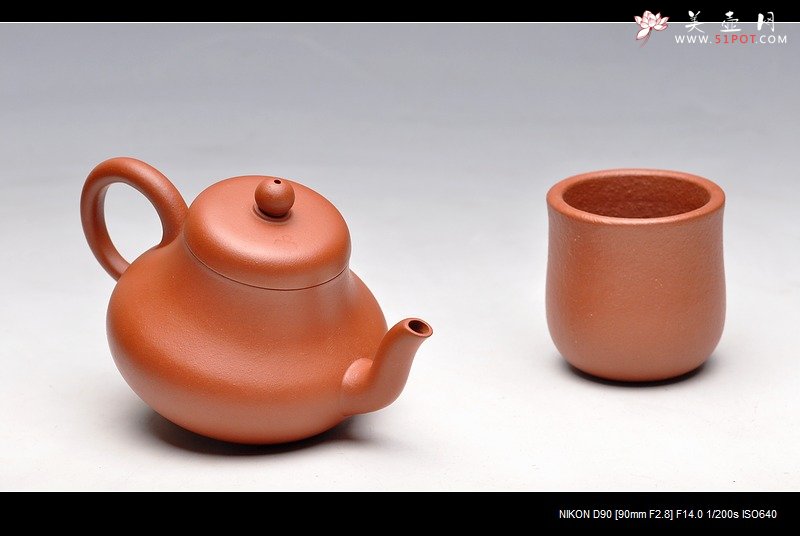 紫砂壶图片：型摹古韵  松竹梅 全手小君德 把玩实用 张听刚老师装饰  - 宜兴紫砂壶网