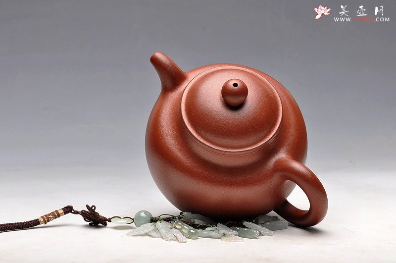 紫砂壶图片：型老，料老，款老之非老壶的味道 全手高莲子 - 宜兴紫砂壶网
