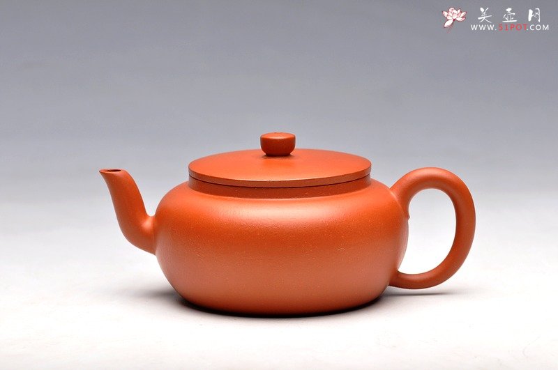 紫砂壶图片：风姿卓越 全手实用茶器之平盖莲子 - 宜兴紫砂壶网