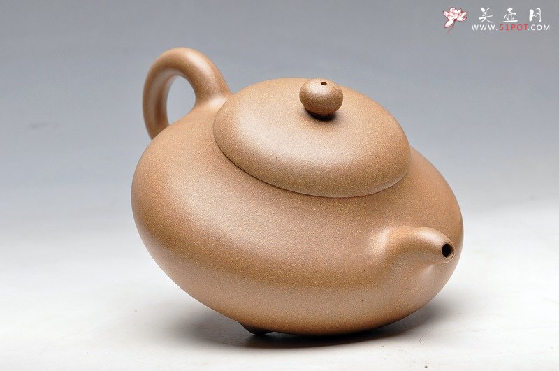 紫砂壶图片：工正 明针优秀 刹凹 霸气的全手三足乳鼎 - 宜兴紫砂壶网