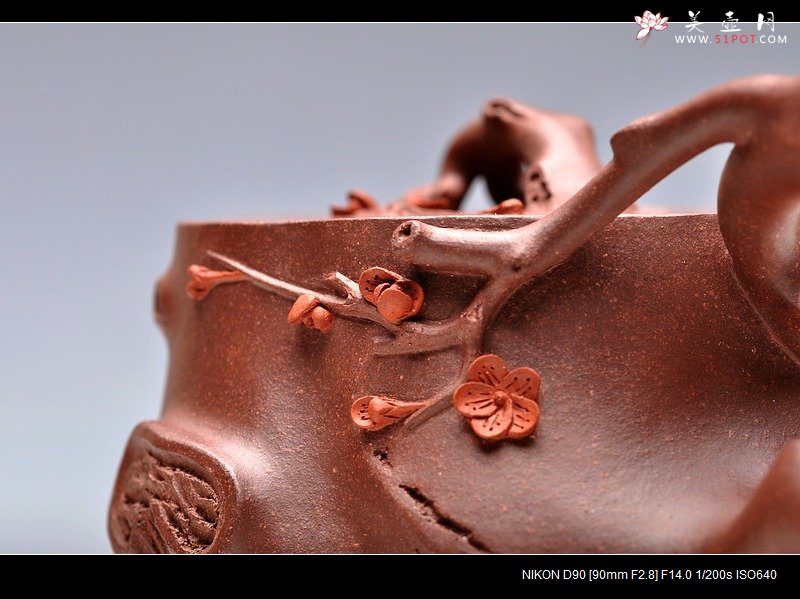 紫砂壶图片：实用精品小花货 立体梅花惊艳 全手小喜上眉梢  - 宜兴紫砂壶网