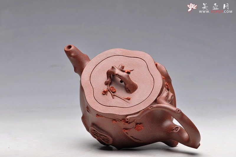 紫砂壶图片：实用精品小花货 立体梅花惊艳 全手小喜上眉梢  - 宜兴紫砂壶网