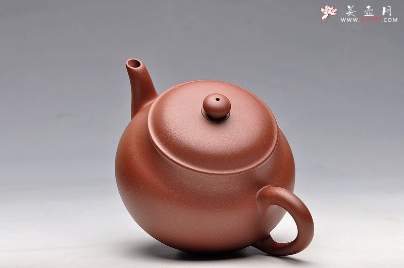 紫砂壶图片：尹君峰新品全手鸣远梨式  风姿绰约 优质地槽青 - 宜兴紫砂壶网