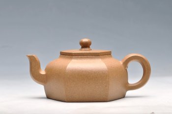 紫砂壶图片：飘逸灵动 线面挺快 全手精品之逸公六方 - 宜兴紫砂壶网