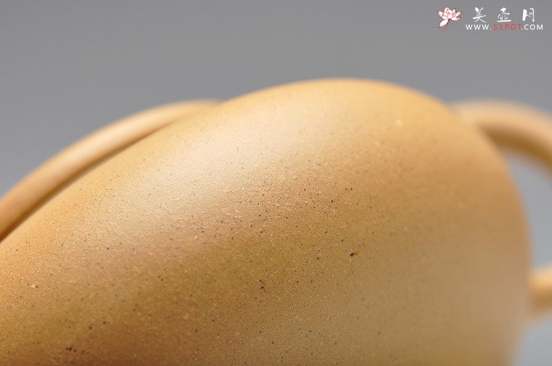 紫砂壶图片：漂亮的本山段泥 端庄秀丽  全手古韵  - 宜兴紫砂壶网