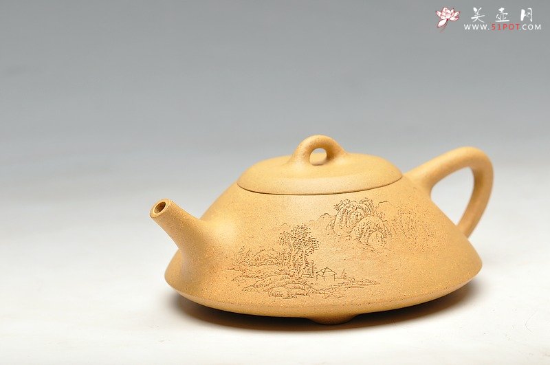 紫砂壶图片：漂亮的黄金段 精工之作 隽雅刚劲 景舟小石瓢 - 宜兴紫砂壶网