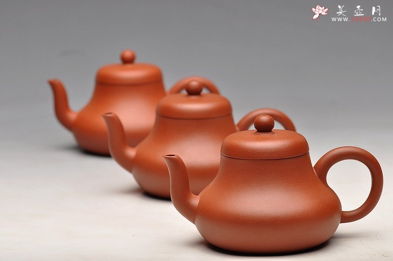 紫砂壶图片：型摹古韵  松竹梅 全手小君德 把玩实用 张听刚老师装饰  - 宜兴紫砂壶网