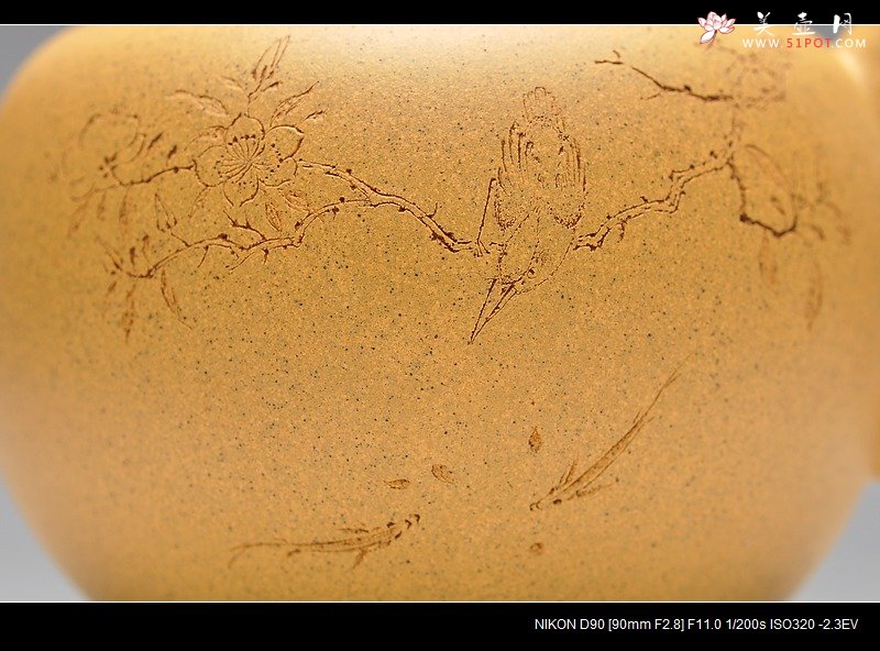 紫砂壶图片：线条流畅 挺拔优雅 全手迎春 国助和石装饰 - 宜兴紫砂壶网