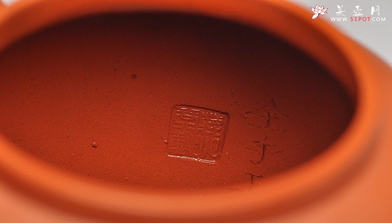 紫砂壶图片：简洁实用 敦实闲味 老朱泥 全手舒和 - 宜兴紫砂壶网