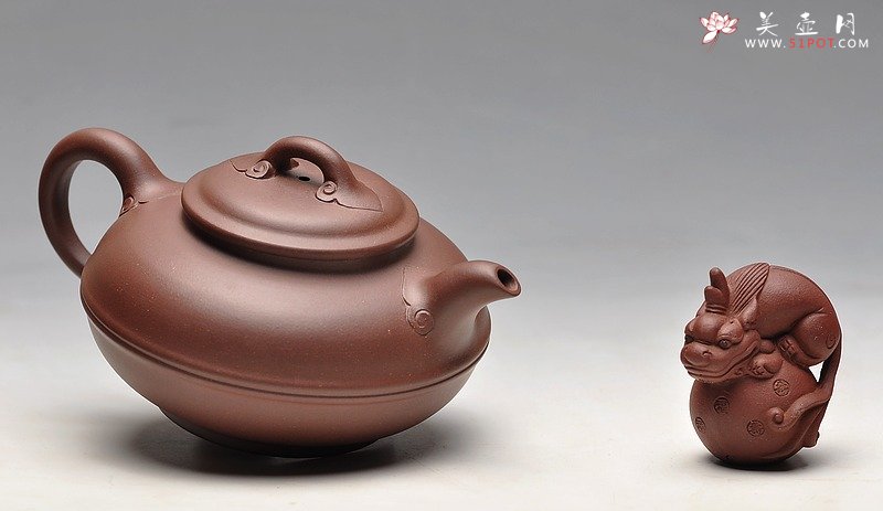 紫砂壶图片：手工如意纹 老拼紫 如意线圆 实用精品 - 宜兴紫砂壶网