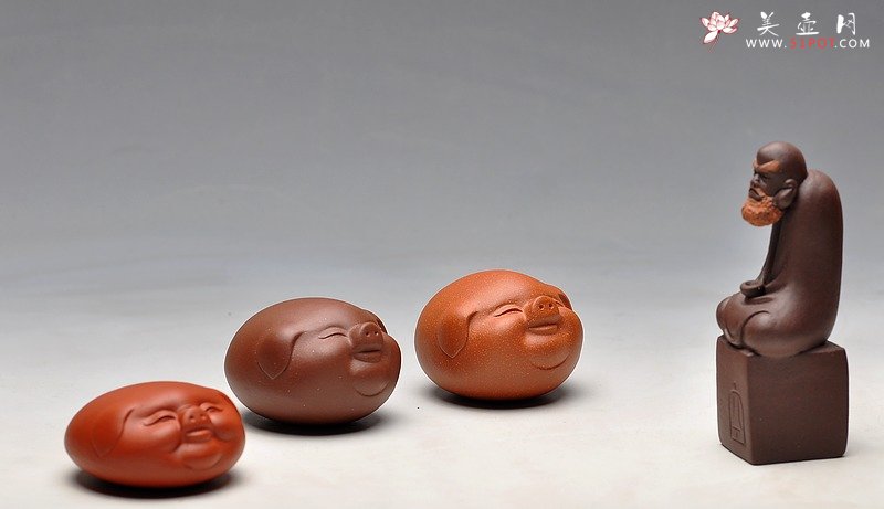 紫砂壶图片：扁福猪集锦~~ 漂亮可爱 憨 - 宜兴紫砂壶网