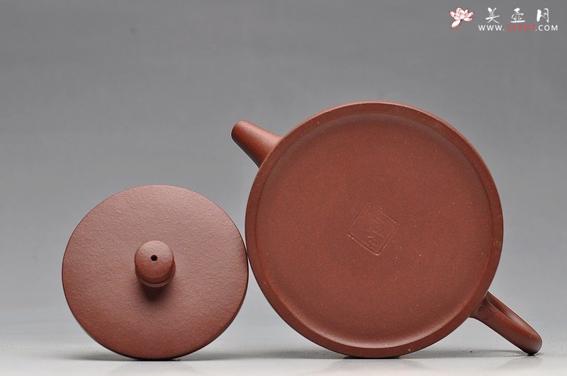 紫砂壶图片： 陆轶舟老师装饰  全手桑扁 耐品实用 - 宜兴紫砂壶网